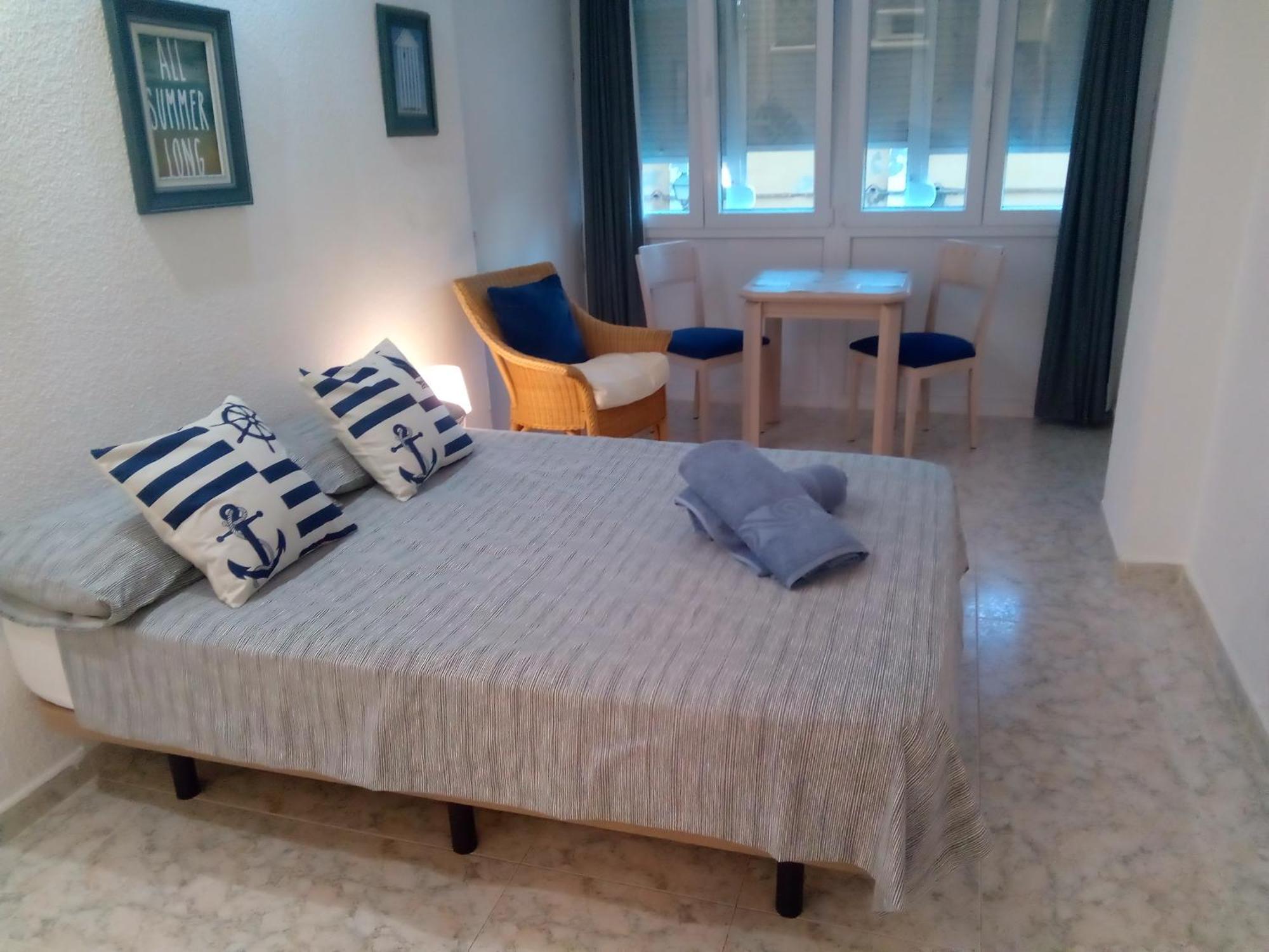 Los Cisnes Beach Studio 100M Playa Apartment Benalmádena Exterior photo